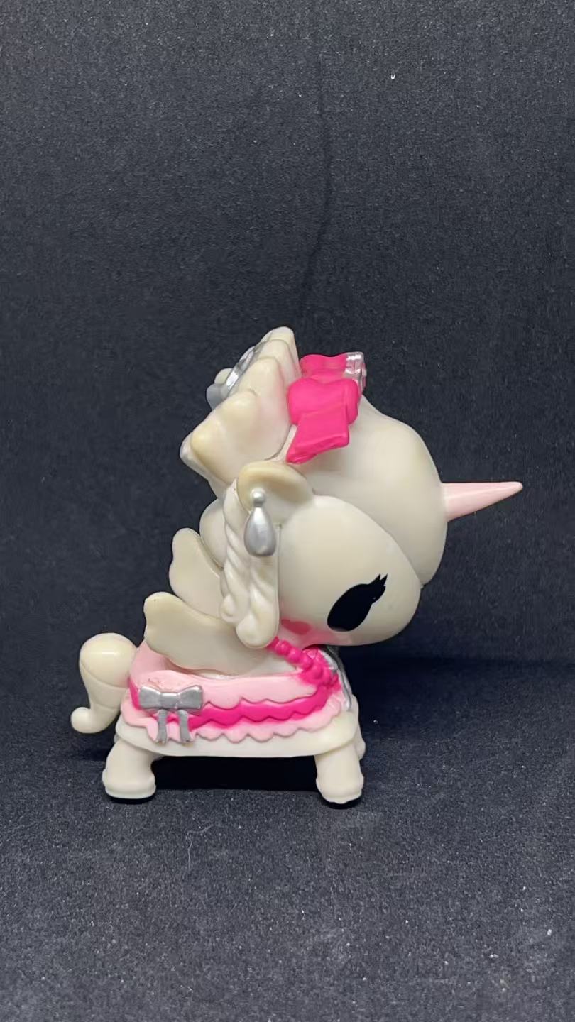 Victoria - Unicorno Series 7 - by Tokidoki