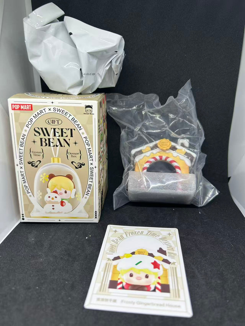Frosty Gingerbread House - Sweet Bean Frozen Time Dessert Box Series - POP MART