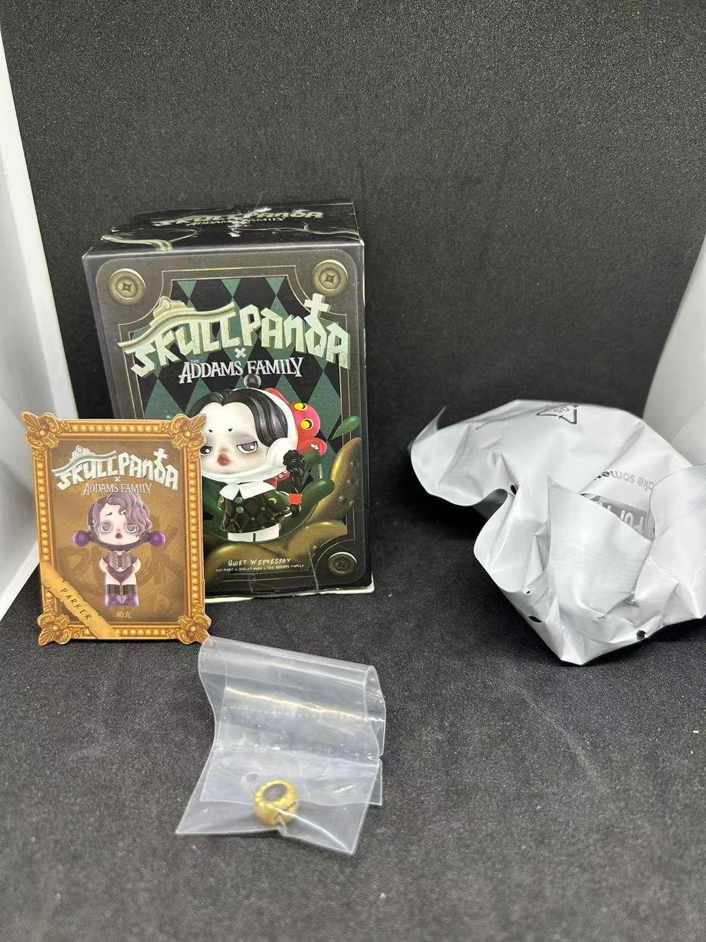 Parker - Skullpanda Addams Family Series - POP MART