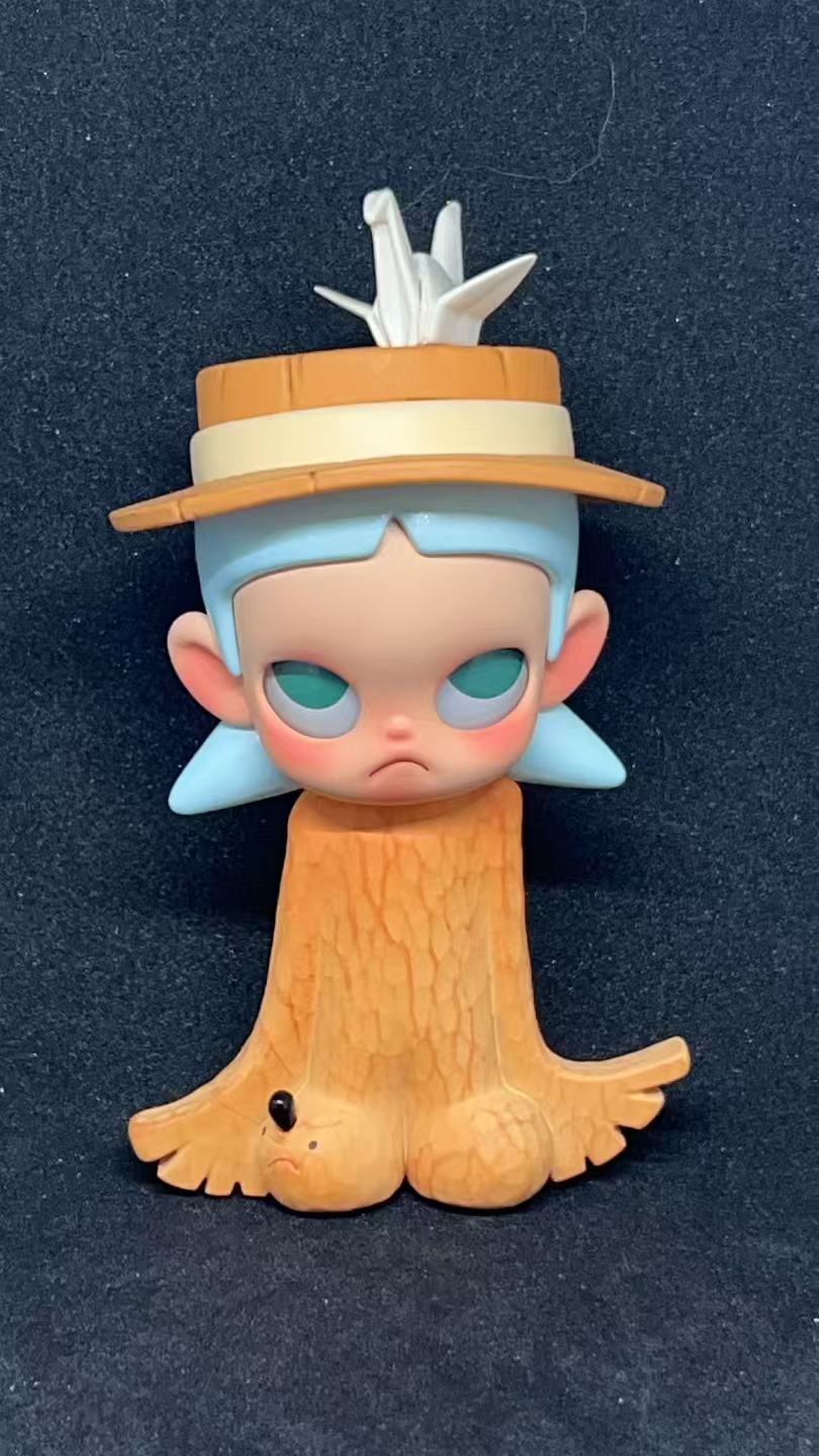 Paper  - Zsiga Walking into the Forest Series - POP MART