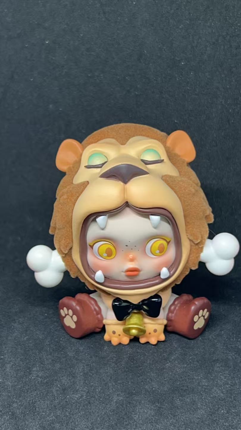 Kitty - Addams Family Series - SKULLPANDA x POPMART