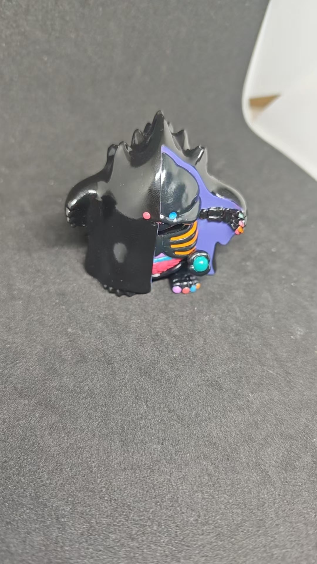 POLAR NIGHT- Yuki Evolution Series -  POP MART