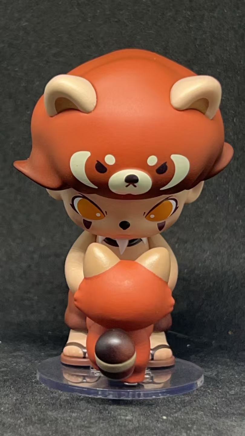Red Panda with Apple - Dimoo Animal Kingdom- POP MART