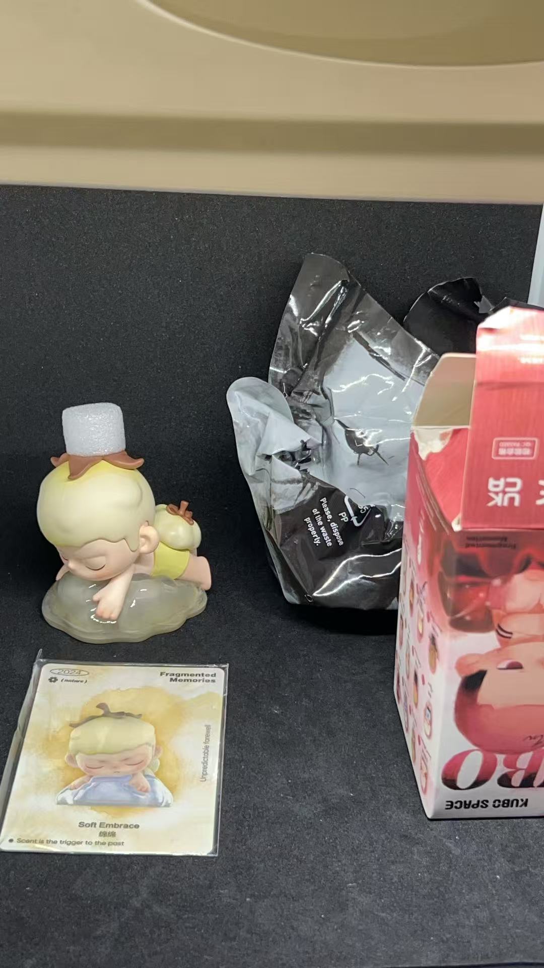 Soft Embrace - KUBO Breathing In Series Figures - POP MART