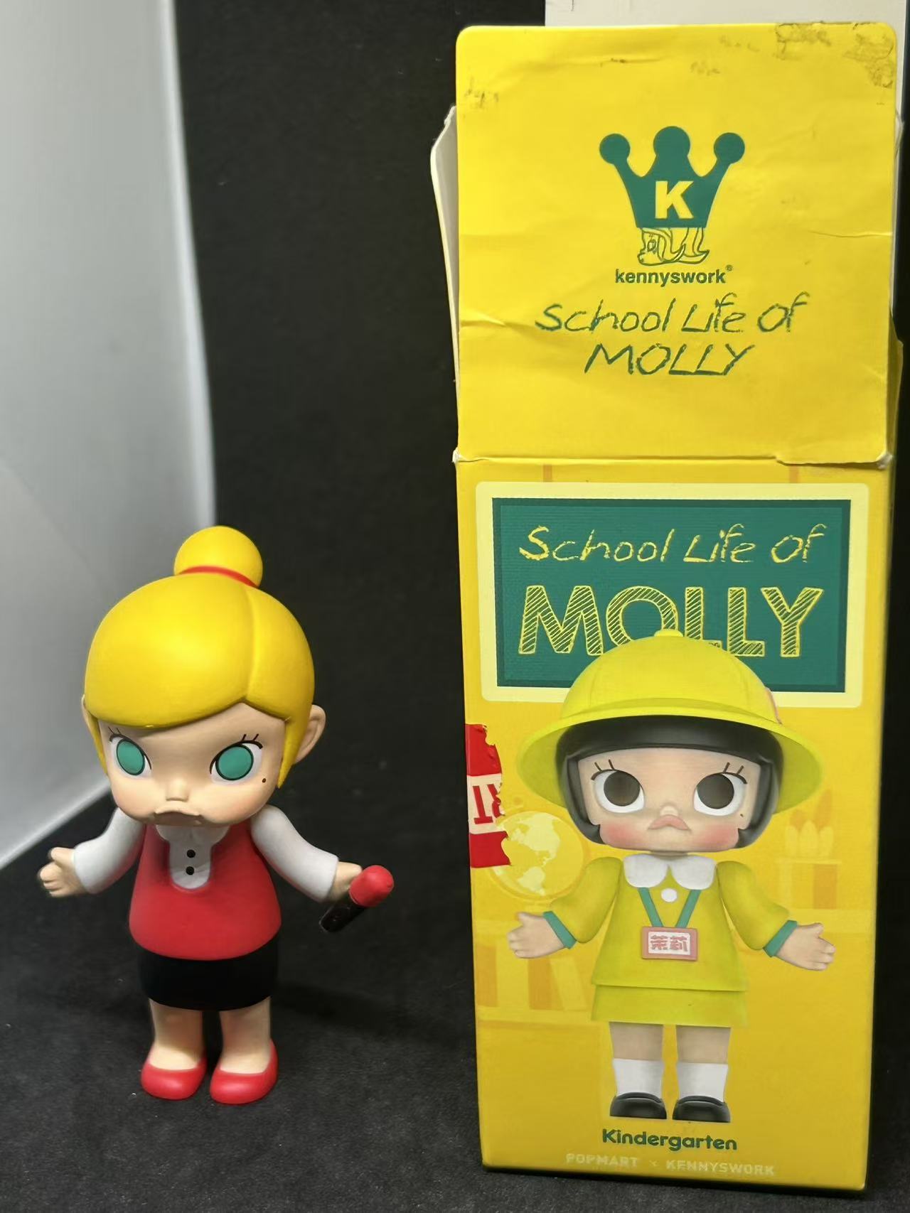 English Teacher - School life of Molly Series - POP MART