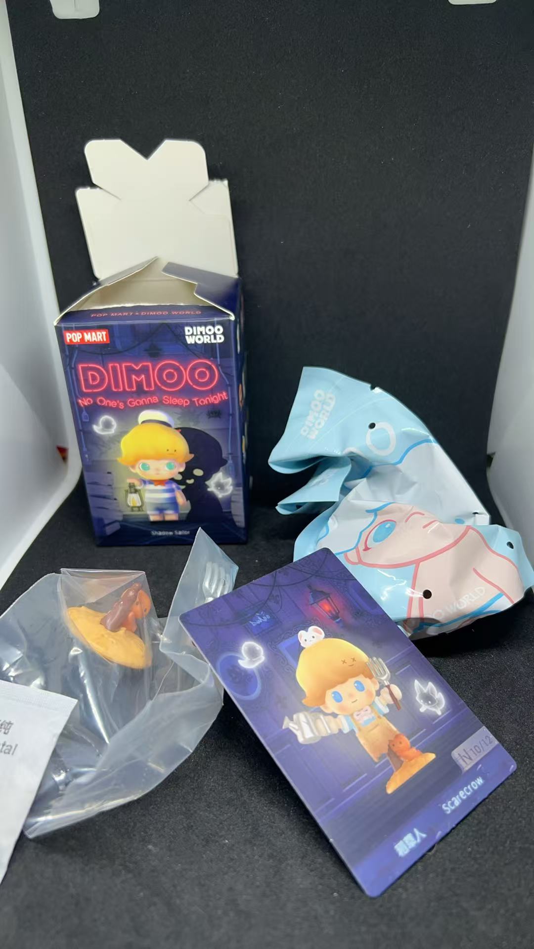 Scarecrow - DIMOO No One's Gonna Sleep Tonight - POP MART